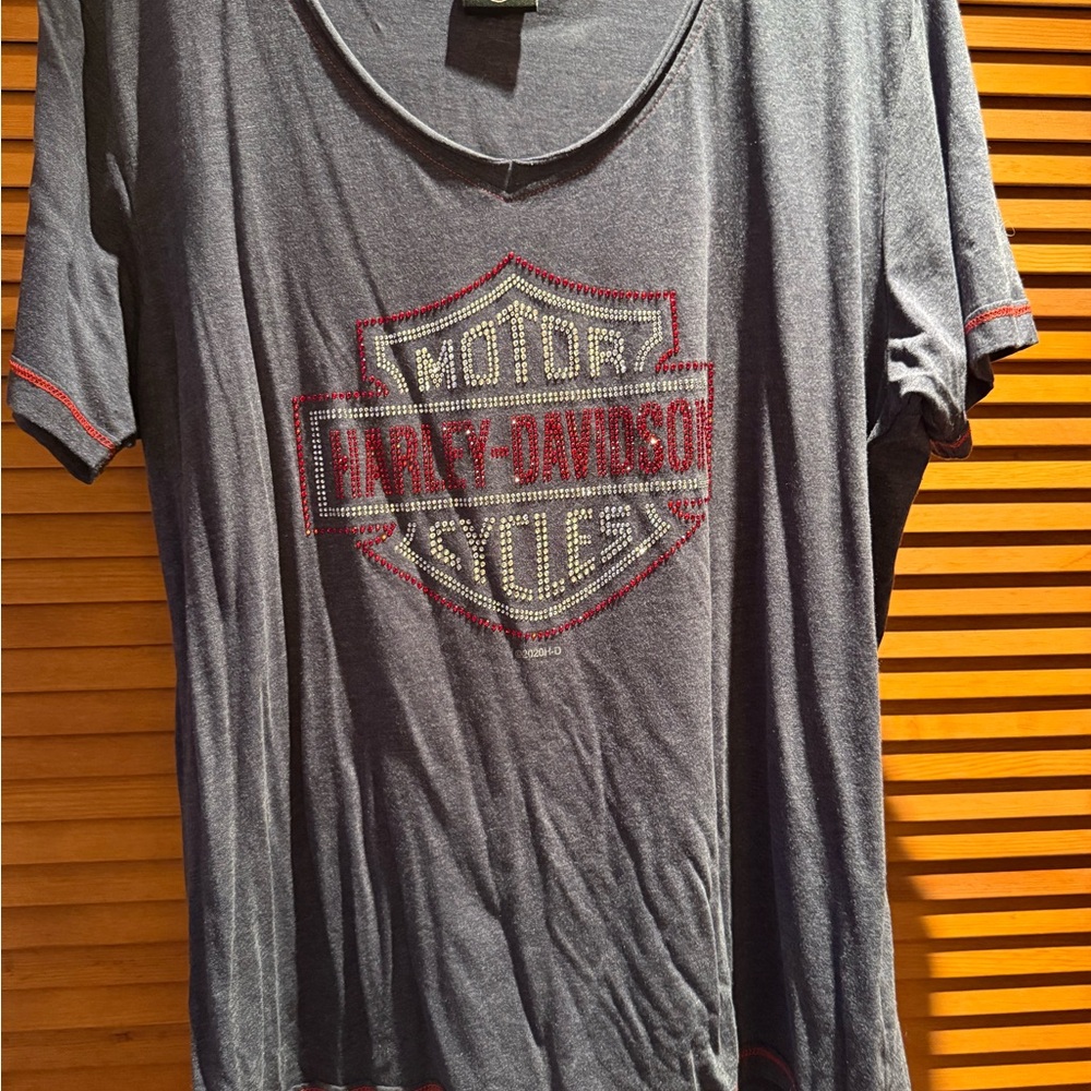 Harley-Davidson Charcoal Tee with Red Sparkle Detailing